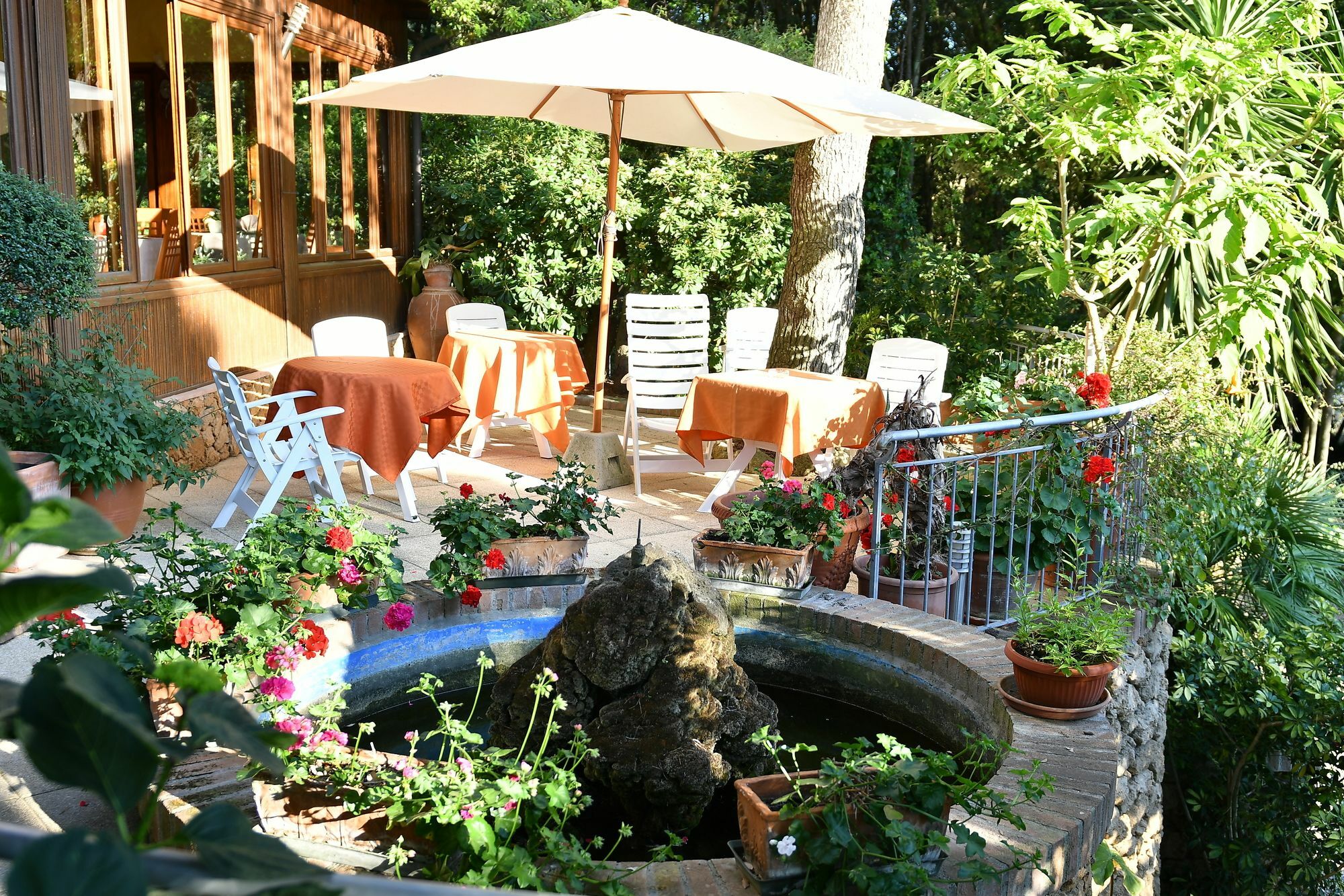 Hotel La Rosa Del Tirreno ليفورنو المظهر الخارجي الصورة